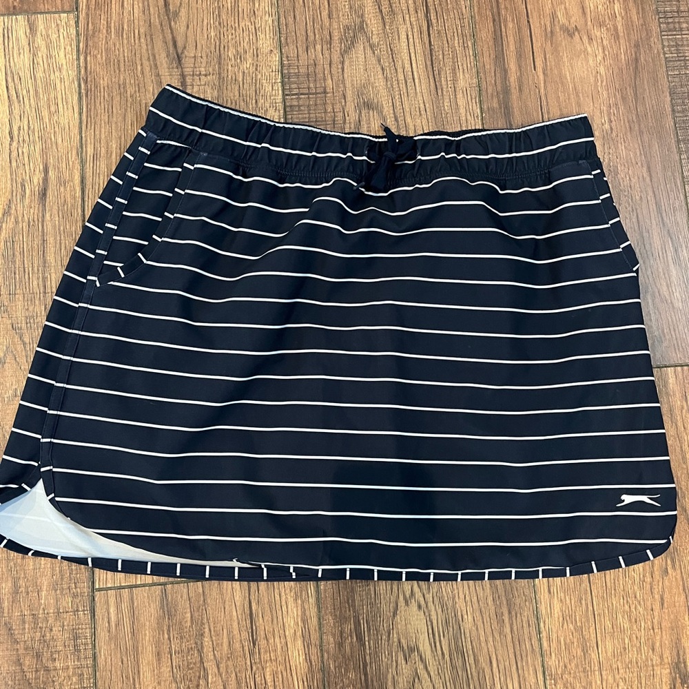 Slazenger Golf Skirt Skort Navy and White